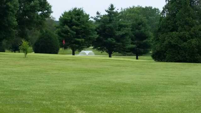 Rolling Knolls Golf Course - photo 3