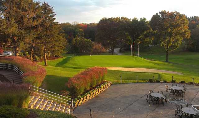 Rolling Hills Country Club