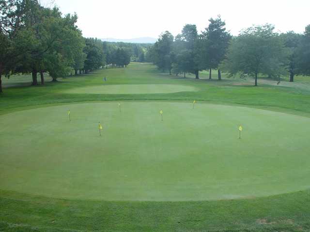 Pontoosuc Lake Country Club - photo 2