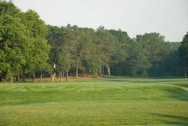Laurel Lane Country Club - photo 2