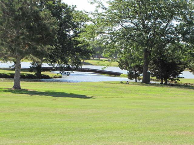 Lake Ridge Country Club - photo 5