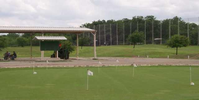 Uvalde Memorial Park Golf Course - photo 2