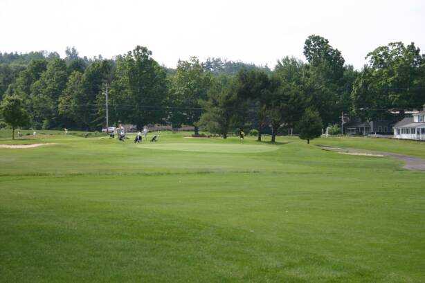 Monoosnock Country Club - photo 2
