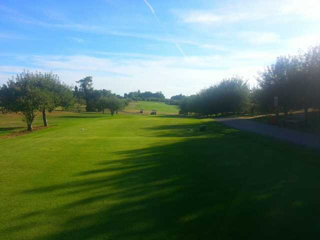 Apple Greens Golf Course - photo 8