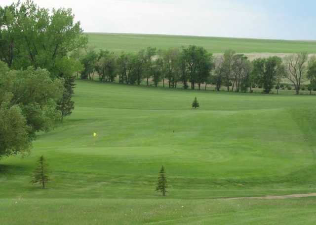 Hettinger Country Club - photo 2