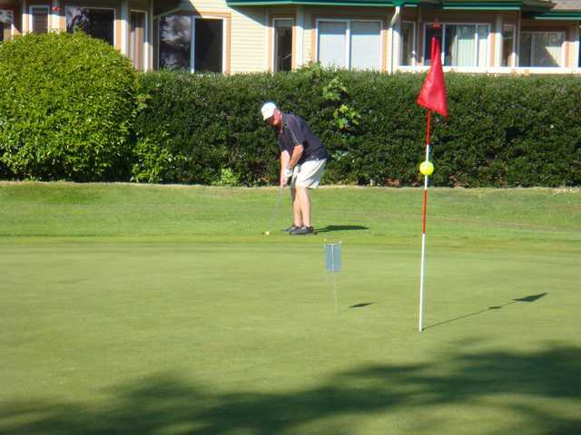 Royal Oak Golf Club - photo 5
