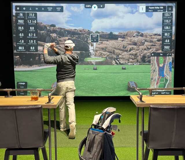 Up and Downs Golf Bar - photo 4