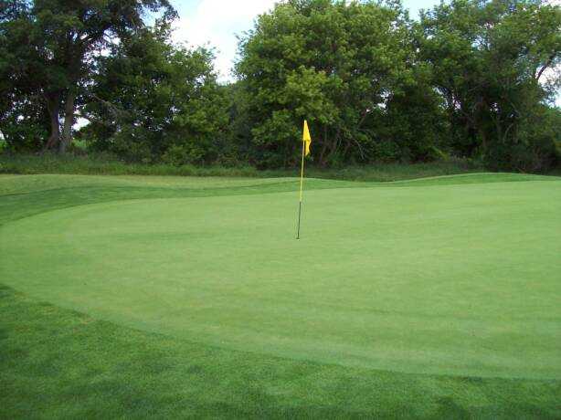 Newburg Village Golf Club - photo 2