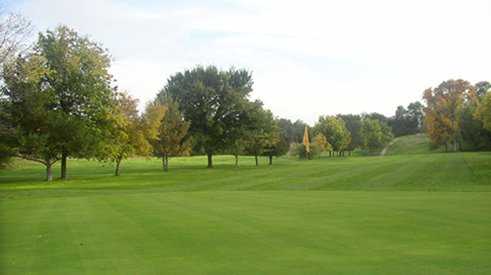 Cardinal Country Club - photo 1