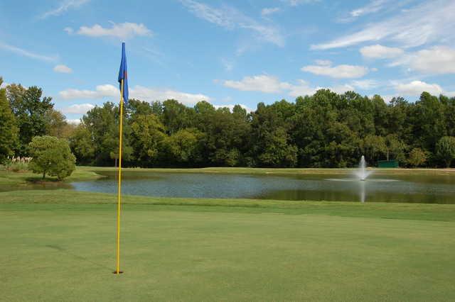 Hillcrest Golf Club - photo 3