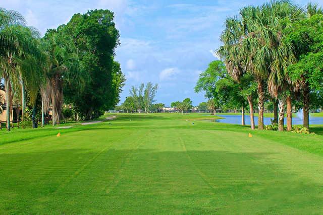 Pembroke Lakes Golf Club - photo 3