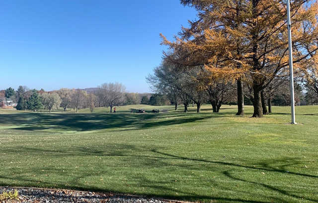 Reedsburg Country Club - photo 3