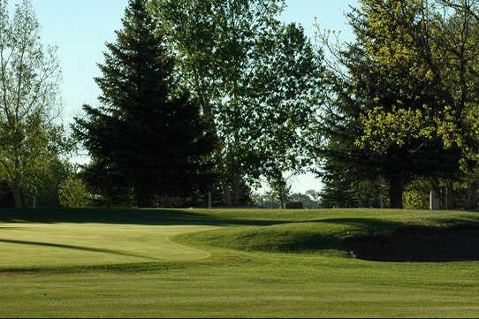 Bow Island Jubilee Golf Club - photo 2