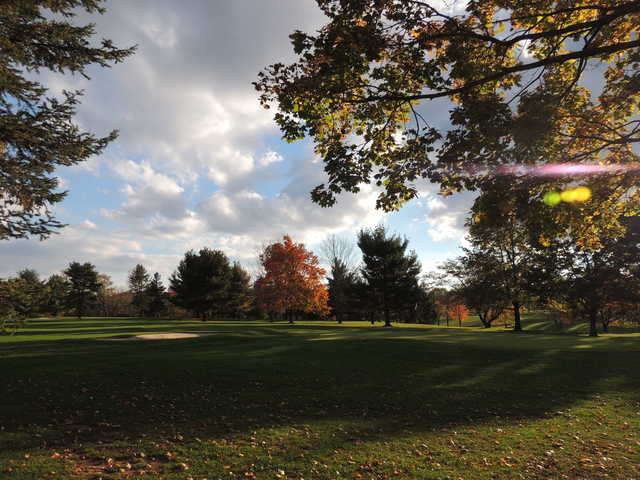 Twin Ponds Golf Course - photo 2