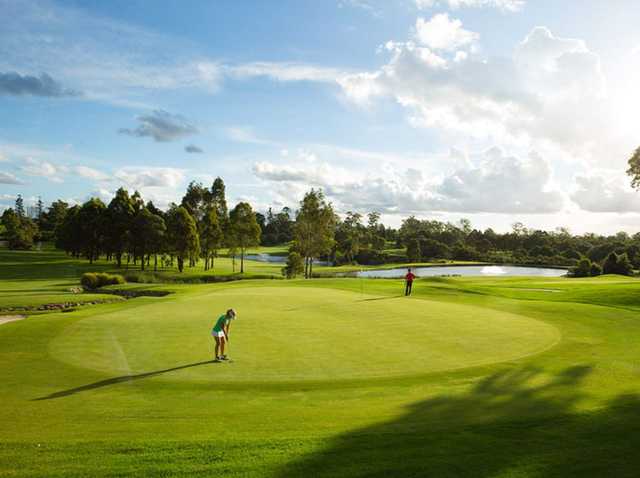 Castle Hill Country Club - photo 5
