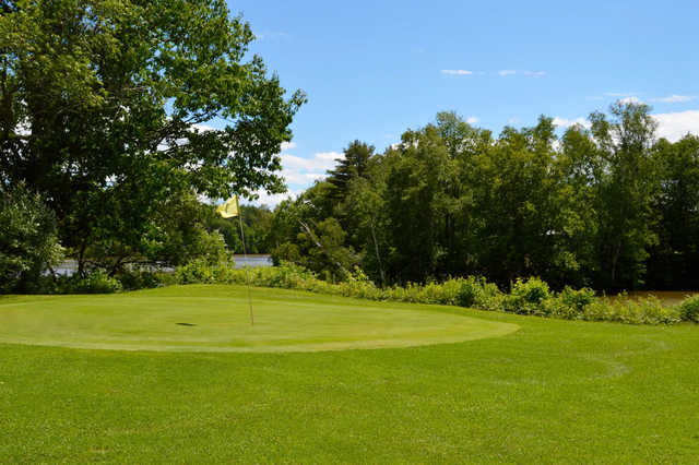 Loon's Cove Golf Course - photo 3