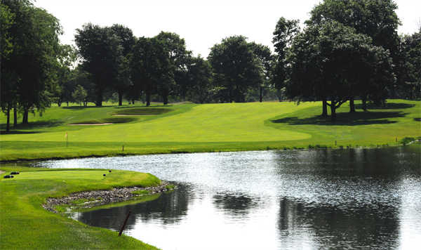 Twin Orchard Country Club - photo 5