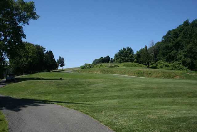 Sprain Lake Golf Course - photo 3