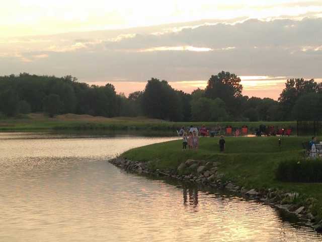 Lake Forest Country Club - photo 2