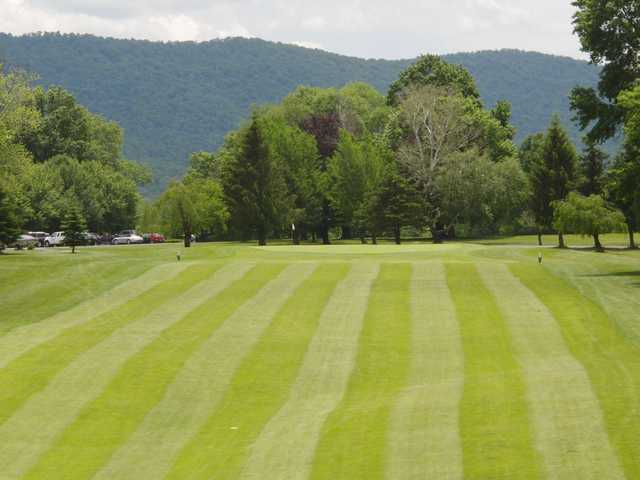 Lewistown Country Club - photo 2