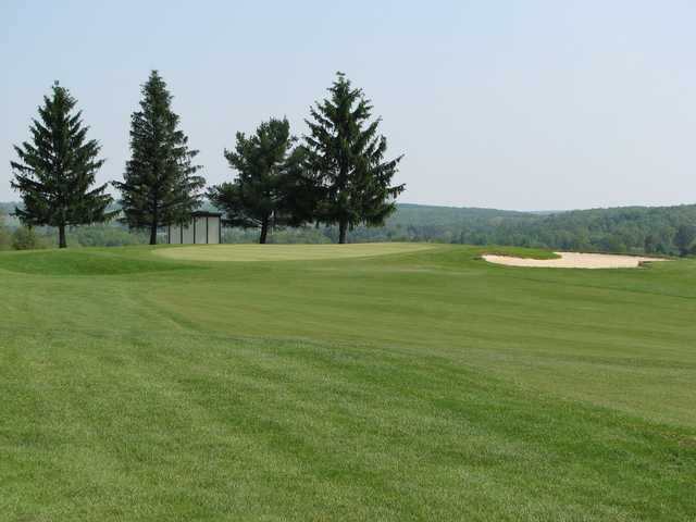 North Hills Municipal Golf Course - photo 2