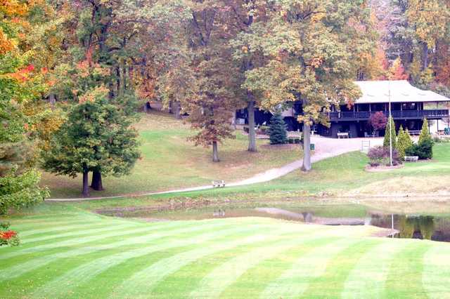 Paradise Lake Golf & Banquet - photo 1