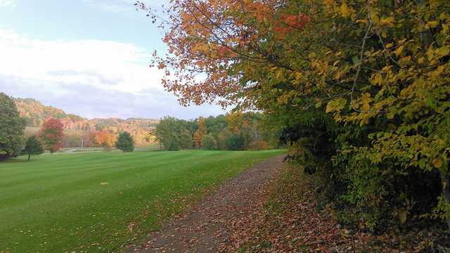 Hemlock View Golf Course - photo 2
