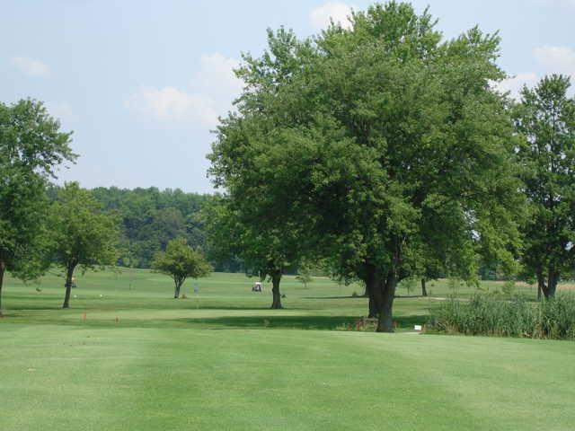 Garrett Country Club - photo 2