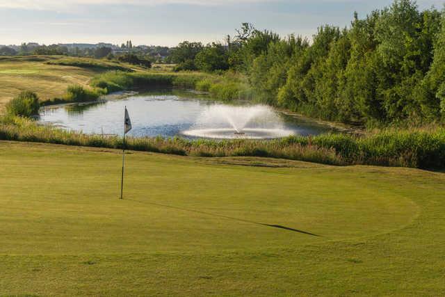 Golf Kingdom