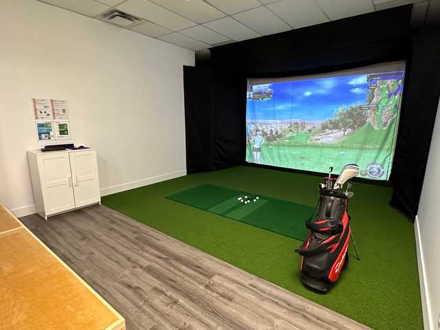 Target Indoor Golf (Oshawa) - photo 3