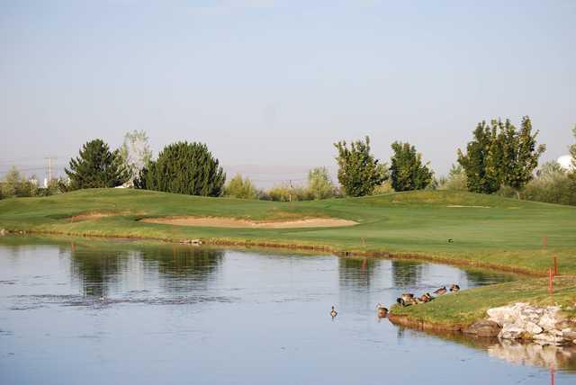 Ridgecrest Golf Course - photo 4