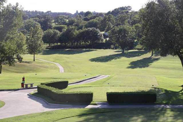 Oak Hills Country Club - photo 3