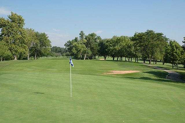 Rolling Hills Country Club - photo 2