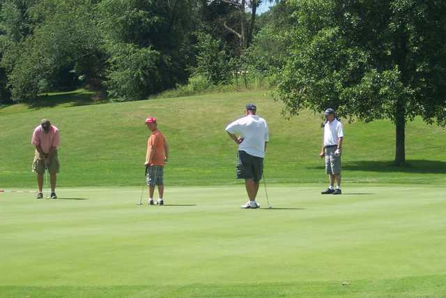 Rolling Hills Golf Course - photo 3