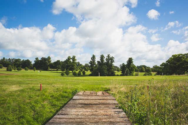 Harleyford Golf Club - photo 1