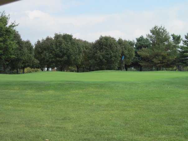 Rolling Hills Golf Course - photo 2