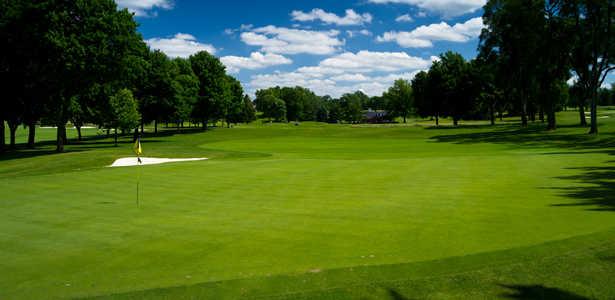 Barton Hills Country Club - photo 4