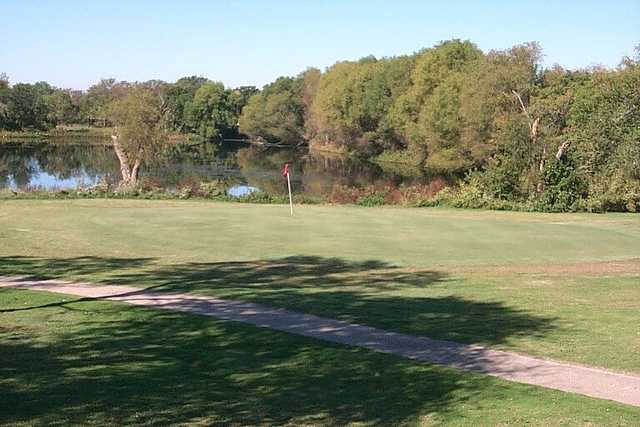 Battle Lake Golf Course - photo 1