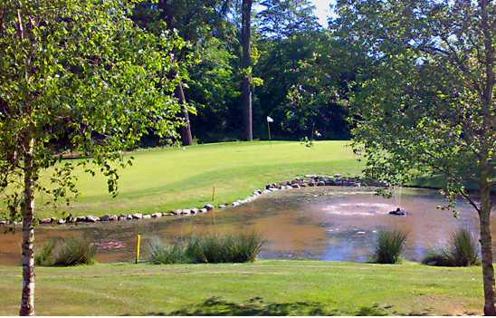 Bush Hill Park Golf Club - photo 4