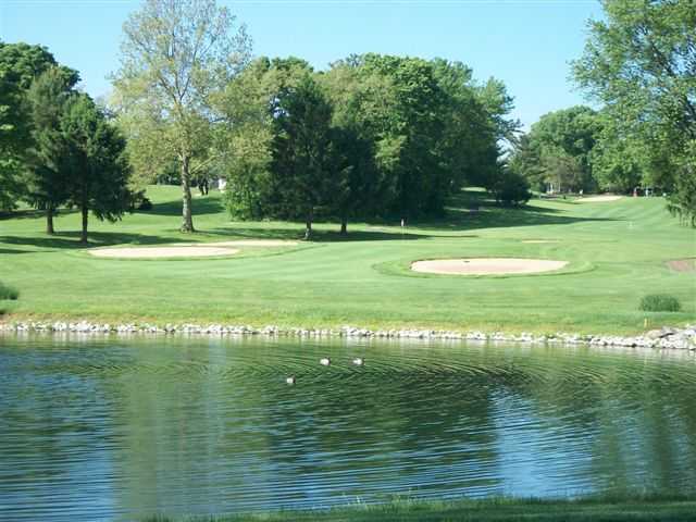 Willow Valley Golf Course - photo 2