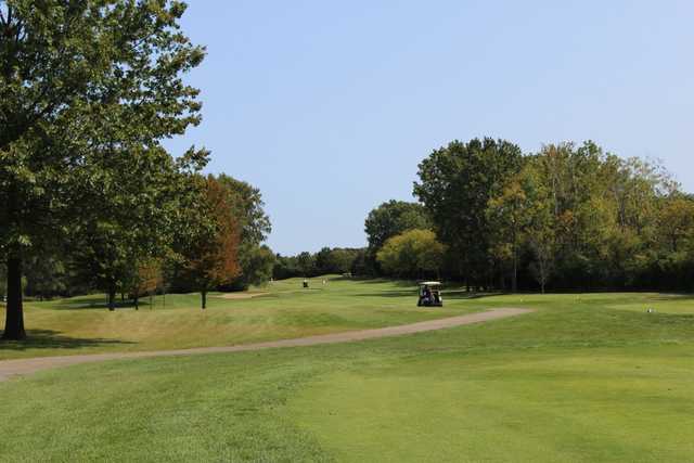 Chalet Hills Golf Club - photo 2