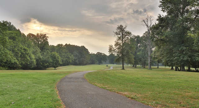 Algonkian Regional Park Golf Course - photo 2
