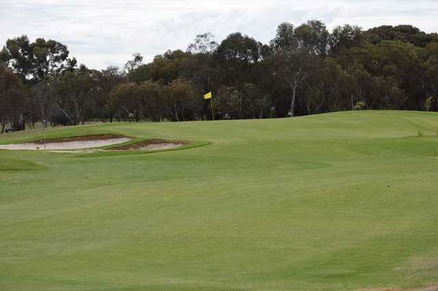 Mawson Lakes Golf Club - photo 2