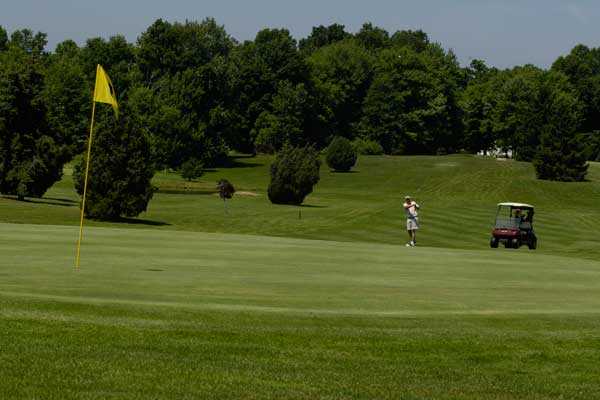 Lakeside Golf Course - photo 3