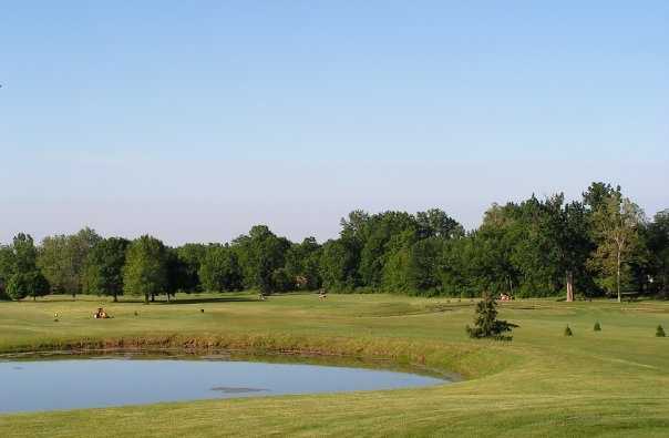 Broadview Golf Course - photo 2