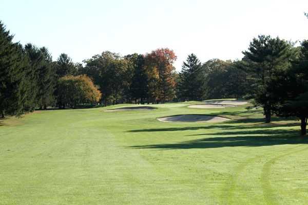 Middle Island Country Club - photo 1