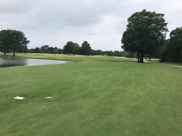 Oak Hurst Golf Course - photo 3