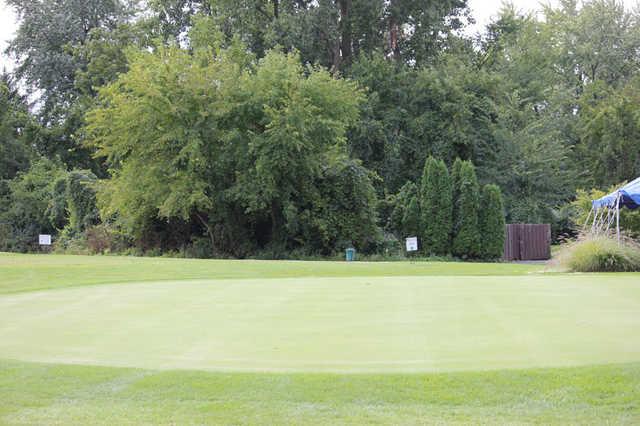 West Shore Golf & Country Club