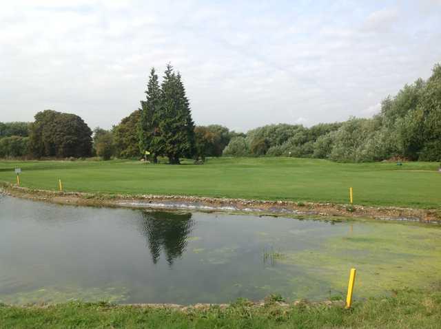 Laleham Golf Club - photo 2