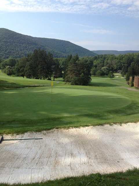 Emporium Country Club - photo 1